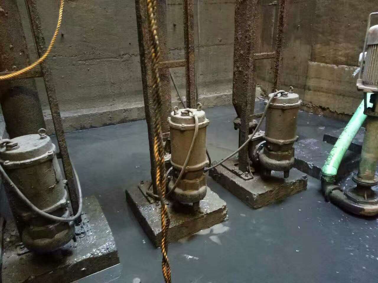 紫阳污水池清理